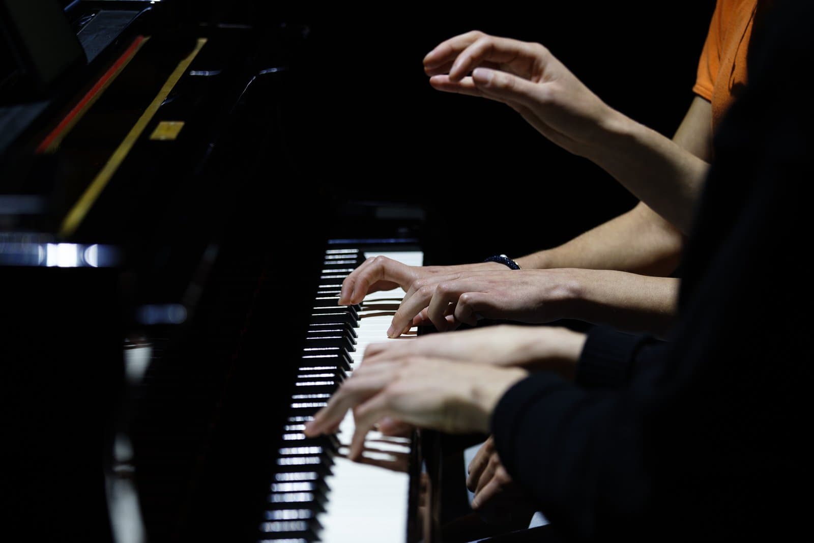 RENCONTRES AUTOUR DU PIANO